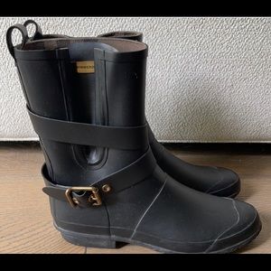 ❌SOLD❌ Burberry Black Rubber Rain Boot Size 37